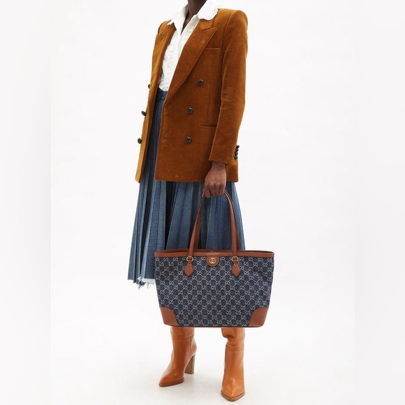 Gucci Handbags - Gucci Tote Bag